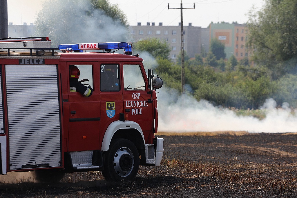 Pożar ścierniska w okolicy szpitala