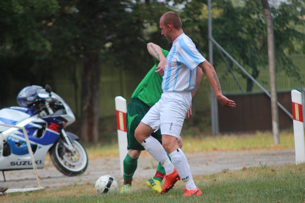 Klasa A: KS Legnickie Pole - Albatros 3:0 (2:0)