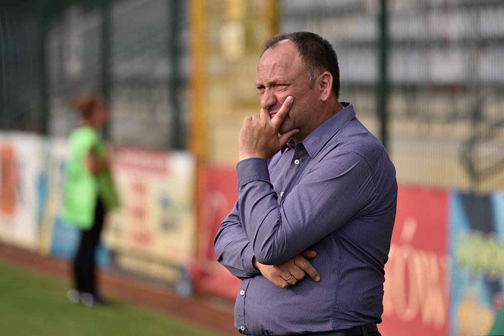 Derby dla Chrobrego. Miedź słaba i bezradna
