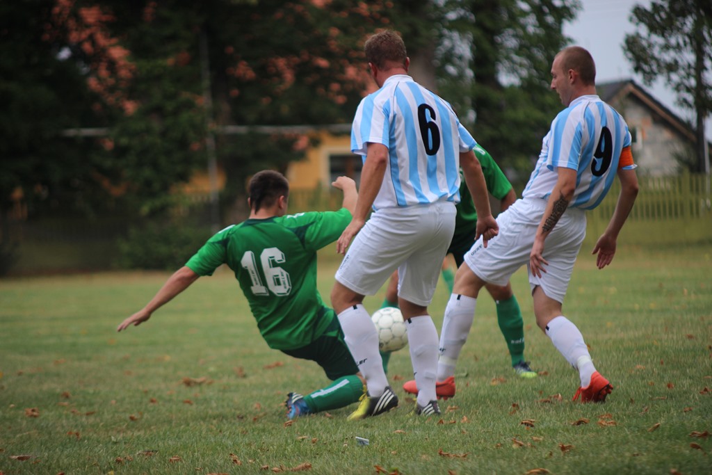 Klasa A: KS Legnickie Pole - Albatros 3:0 (2:0)