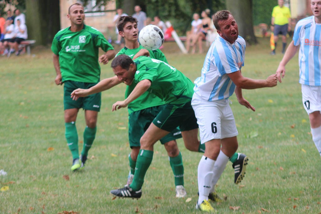 Klasa A: KS Legnickie Pole - Albatros 3:0 (2:0)