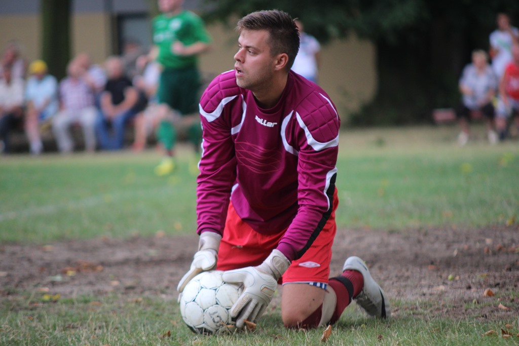 Klasa A: KS Legnickie Pole - Albatros 3:0 (2:0)