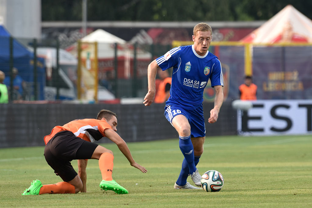 Derby dla Chrobrego. Miedź słaba i bezradna
