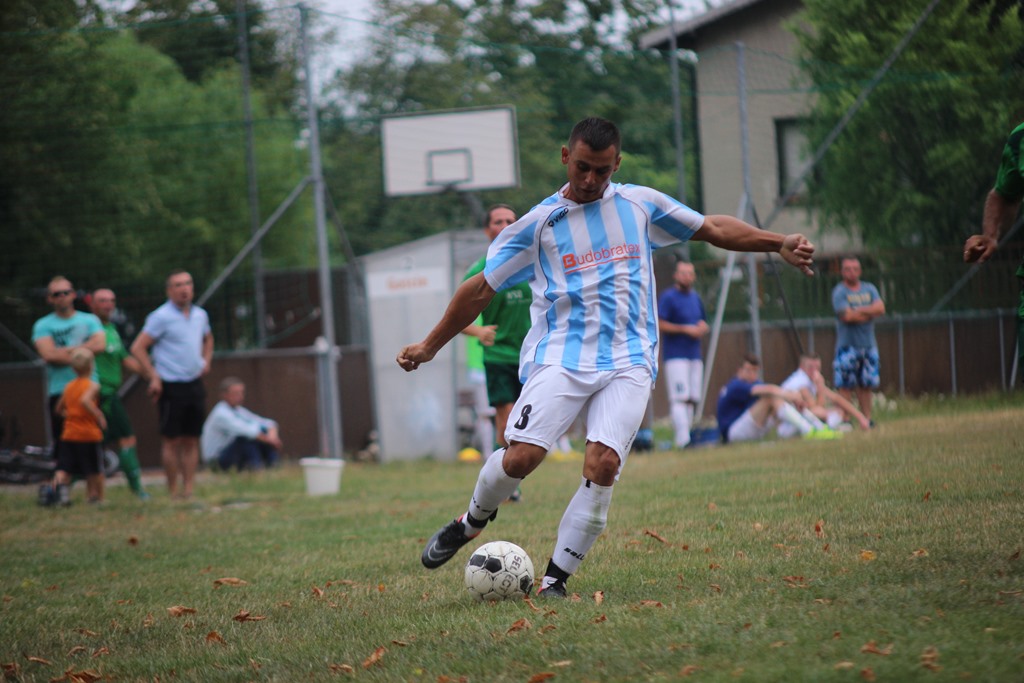 Klasa A: KS Legnickie Pole - Albatros 3:0 (2:0)