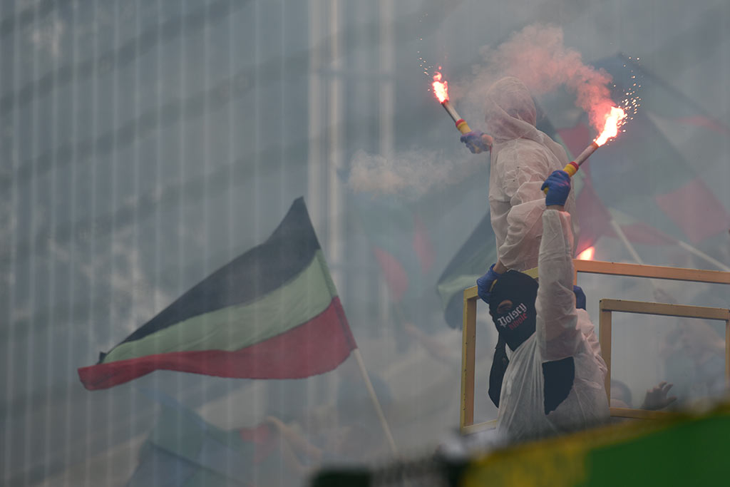 Derby dla Chrobrego. Miedź słaba i bezradna
