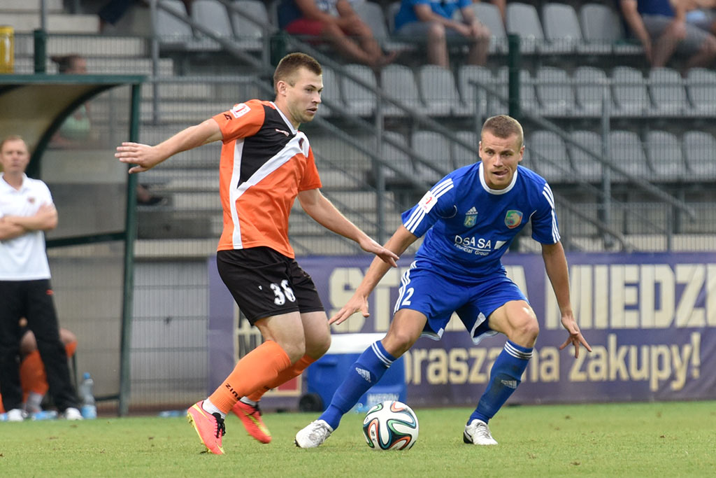 Derby dla Chrobrego. Miedź słaba i bezradna
