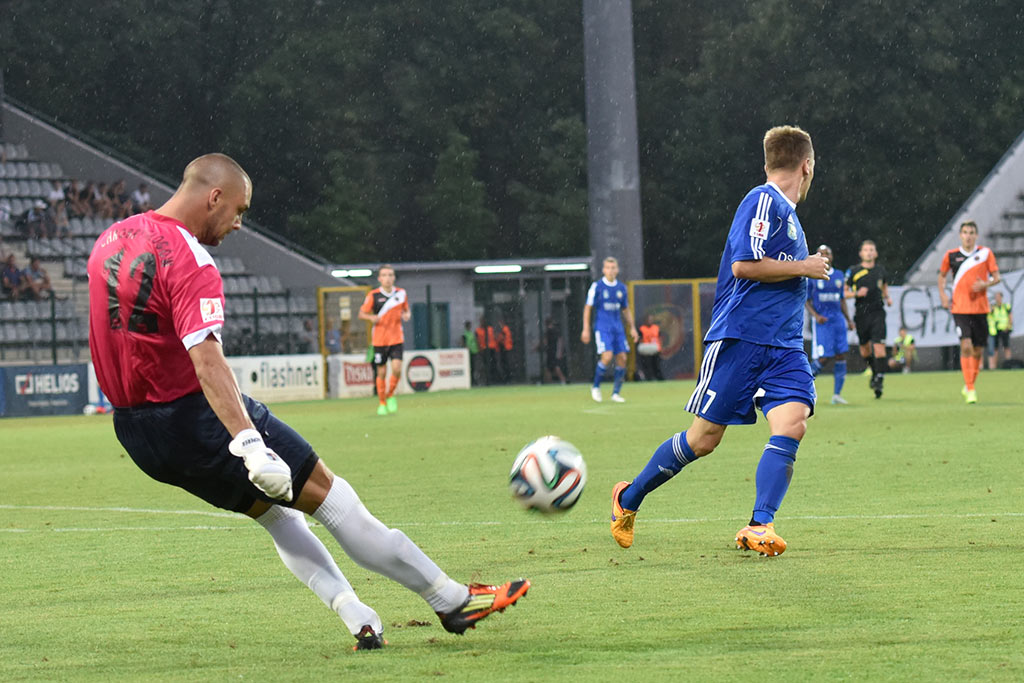 Derby dla Chrobrego. Miedź słaba i bezradna
