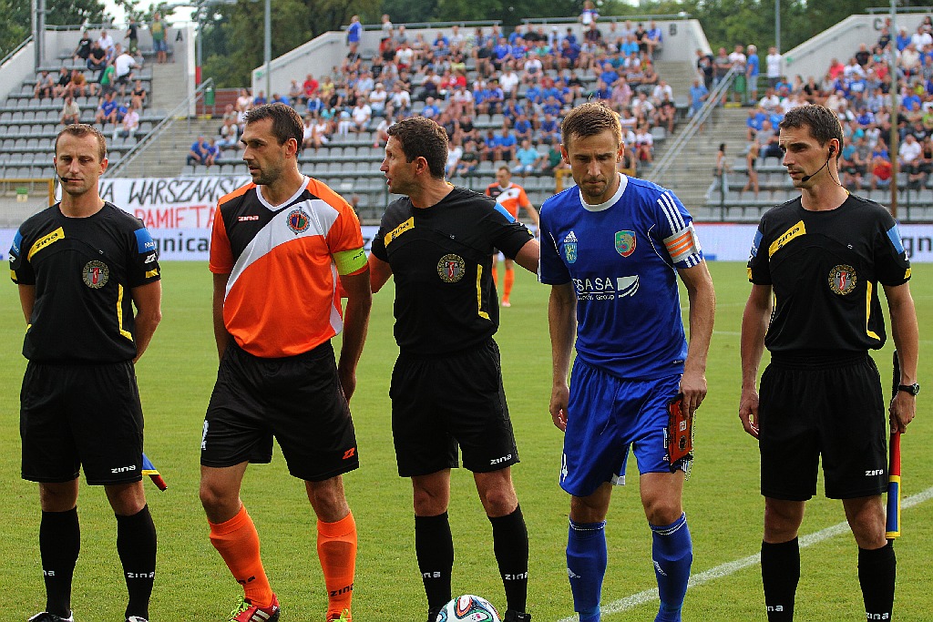 Derby dla Chrobrego. Miedź słaba i bezradna

