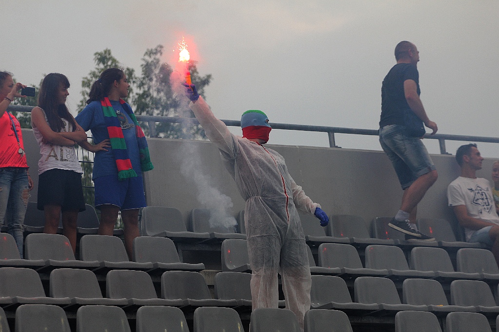 Derby dla Chrobrego. Miedź słaba i bezradna
