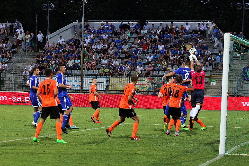Derby dla Chrobrego. Miedź słaba i bezradna
