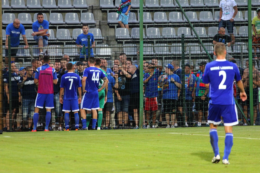 Derby dla Chrobrego. Miedź słaba i bezradna
