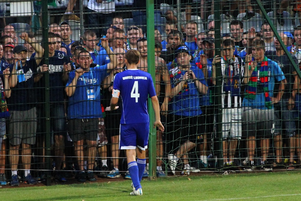 Derby dla Chrobrego. Miedź słaba i bezradna
