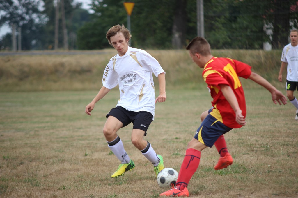 Klasa B: Iskra Niedźwiedzice - Iskra II Kochlice 1:9