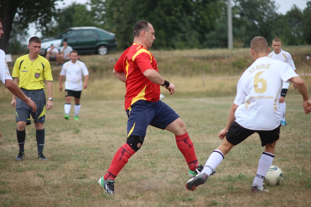 Klasa B: Iskra Niedźwiedzice - Iskra II Kochlice 1:9