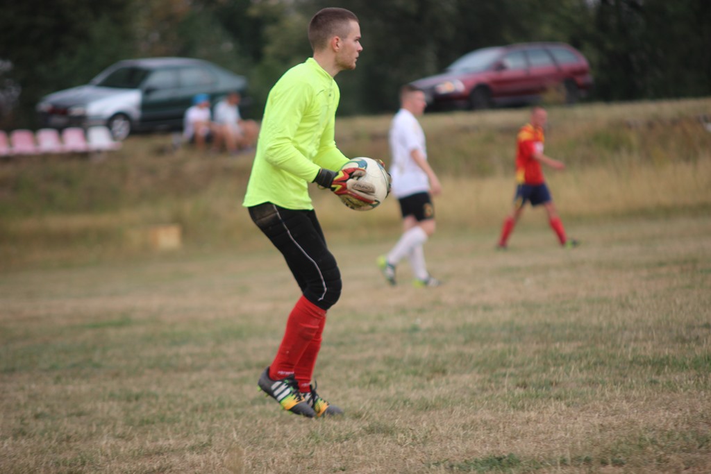 Klasa B: Iskra Niedźwiedzice - Iskra II Kochlice 1:9