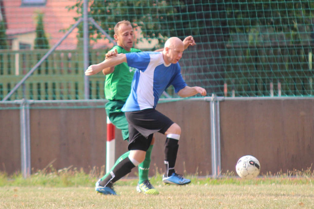 Klasa A: KS Legnickie Pole - Zjednoczeni Snowidza 2:1