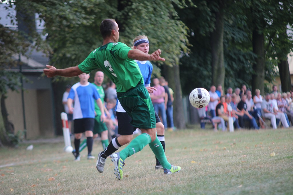 Klasa A: KS Legnickie Pole - Zjednoczeni Snowidza 2:1