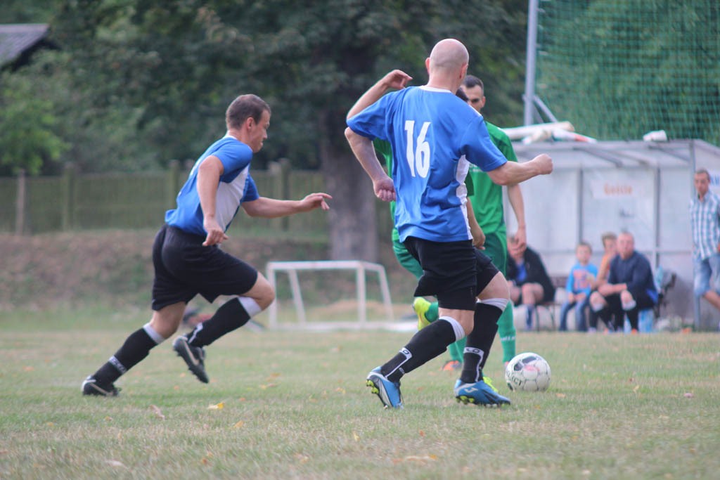 Klasa A: KS Legnickie Pole - Zjednoczeni Snowidza 2:1