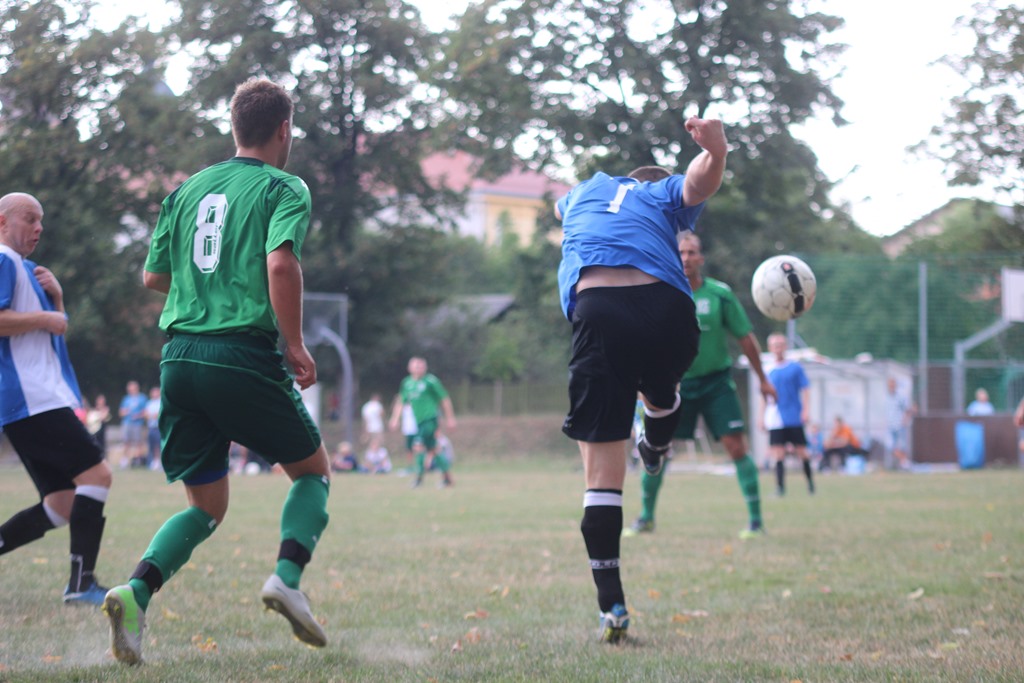 Klasa A: KS Legnickie Pole - Zjednoczeni Snowidza 2:1