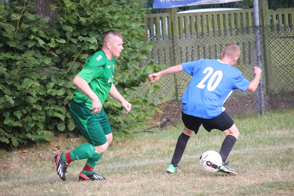 Klasa A: KS Legnickie Pole - Zjednoczeni Snowidza 2:1