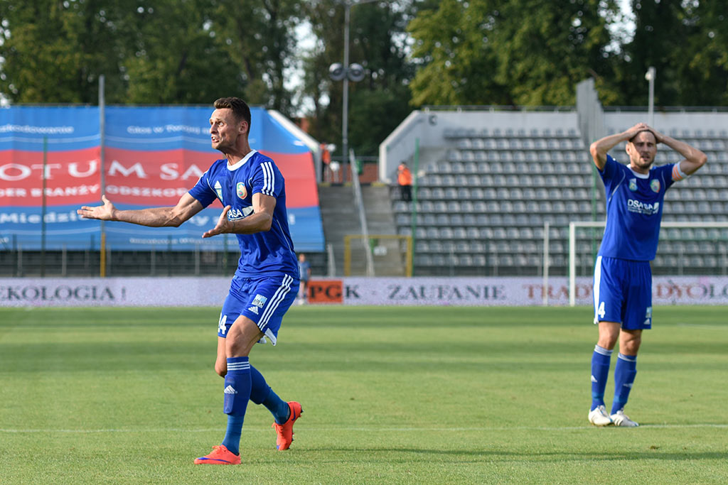 Pierwszy triumf Miedzi. Bartczak bohaterem!
