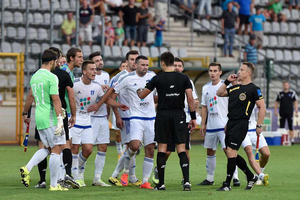 Pierwszy triumf Miedzi. Bartczak bohaterem!
