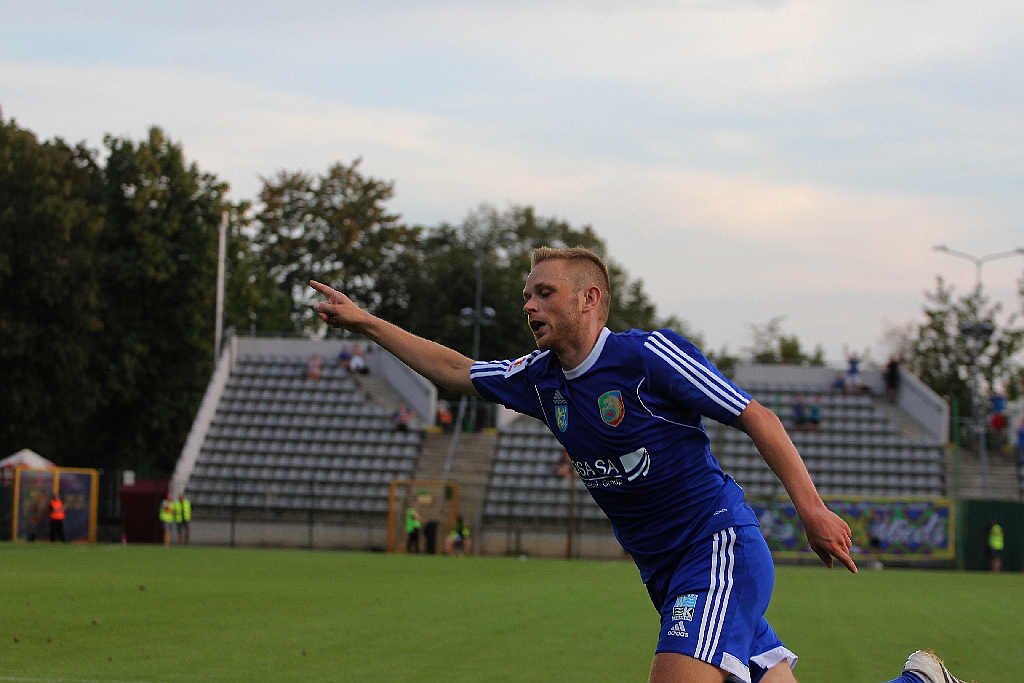 Pierwszy triumf Miedzi. Bartczak bohaterem!
