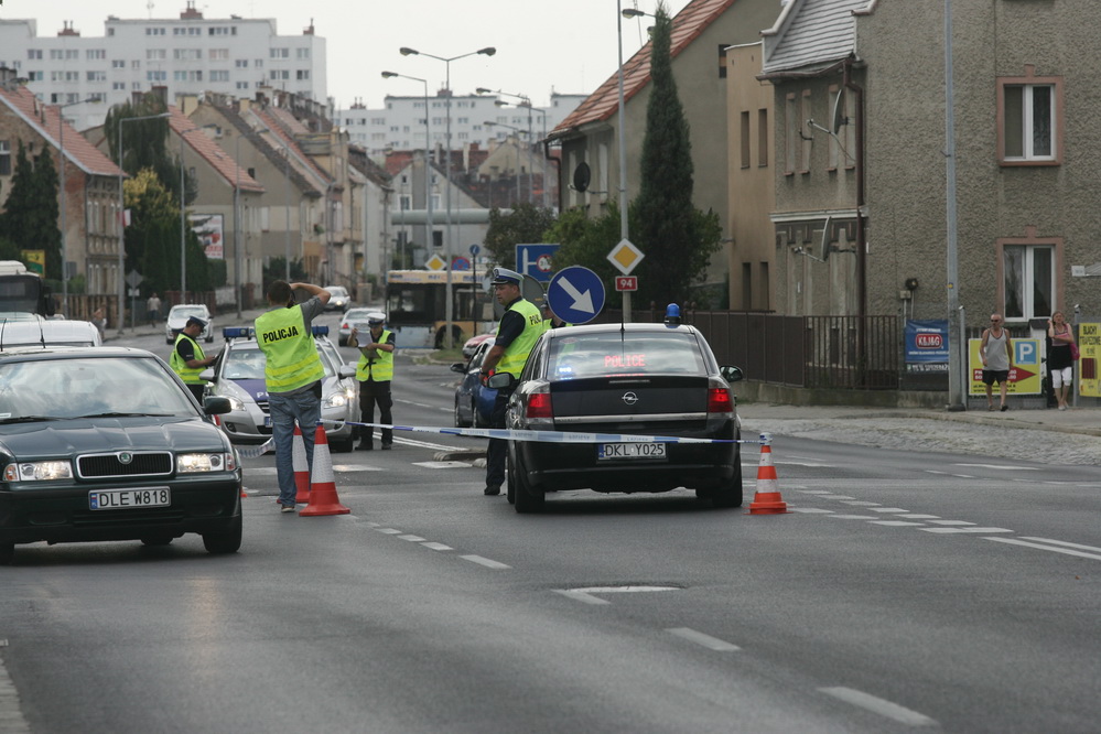Potrącenie pieszego na ulicy Wrocławskiej przez motocyklistę