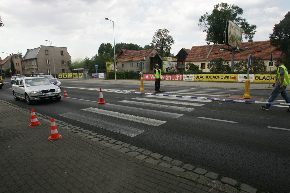 Potrącenie pieszego na ulicy Wrocławskiej przez motocyklistę