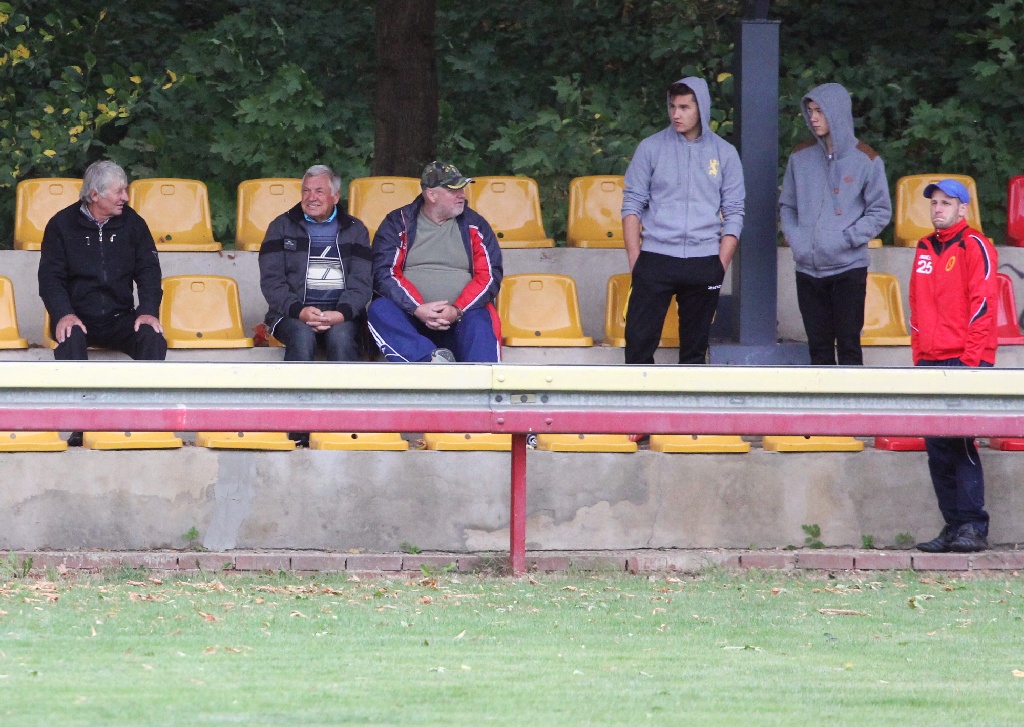 Klasa B: Iskra II Kochlice - Ikar Miłogostowice 0:2