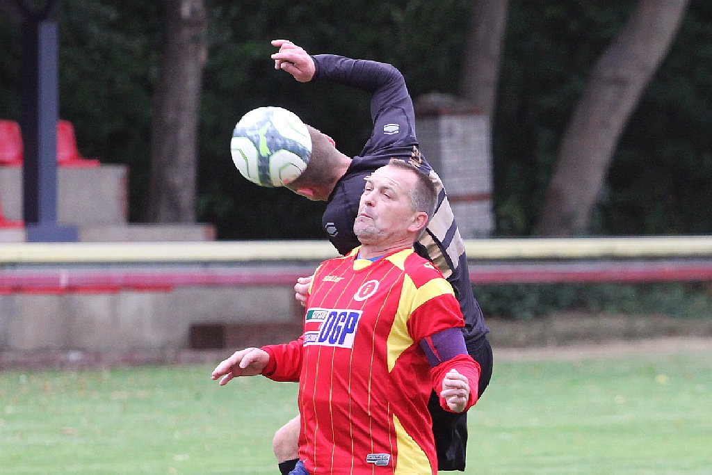 Klasa B: Iskra II Kochlice - Ikar Miłogostowice 0:2