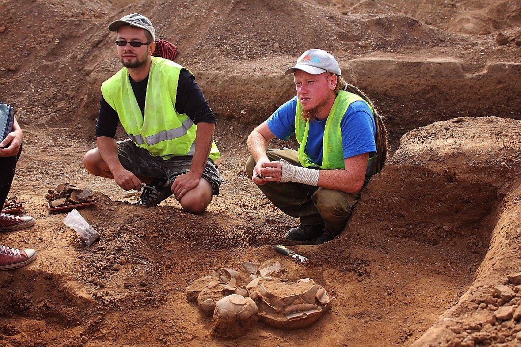 Pod Legnicą podczas budowy drogi S3 odkopali archeologiczne skarby
