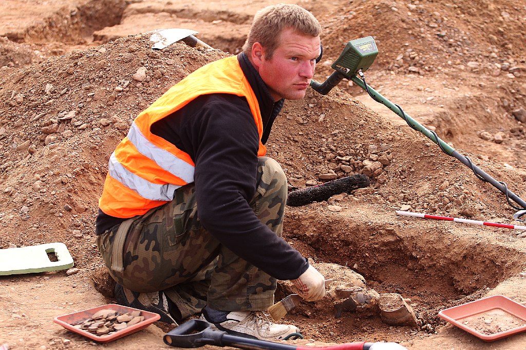 Pod Legnicą podczas budowy drogi S3 odkopali archeologiczne skarby