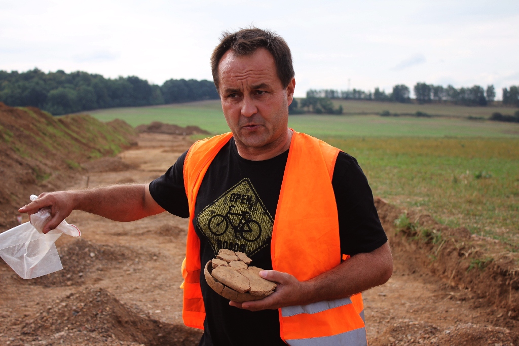 Pod Legnicą podczas budowy drogi S3 odkopali archeologiczne skarby