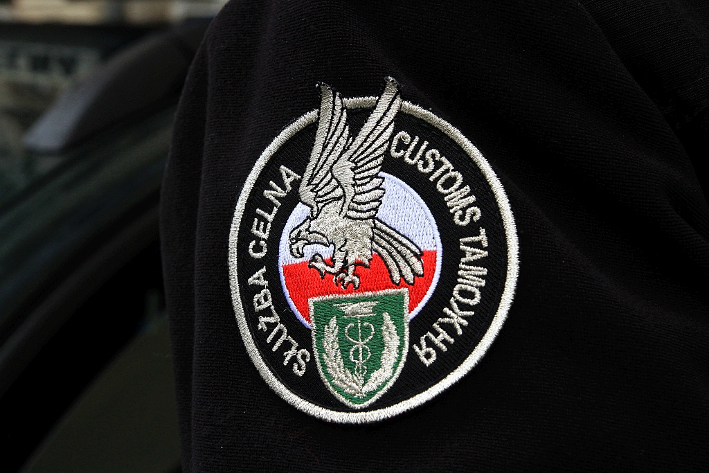 W centrum Legnicy zaroiło się od mundurów celników