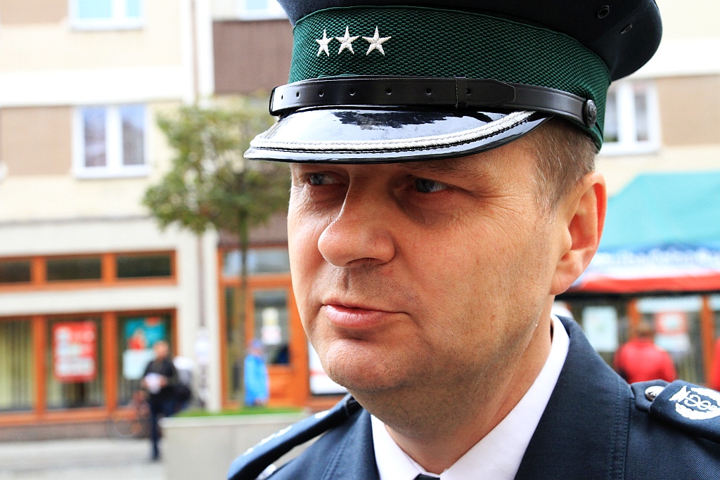 W centrum Legnicy zaroiło się od mundurów celników