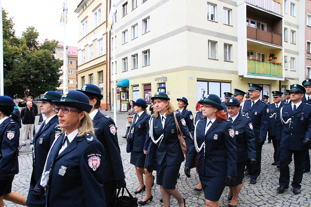 W centrum Legnicy zaroiło się od mundurów celników