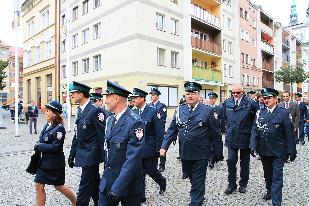 W centrum Legnicy zaroiło się od mundurów celników