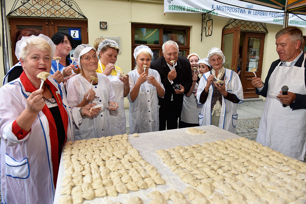 Agnieszka Kuganda najlepsza w Legnicy w lepieniu pierogów