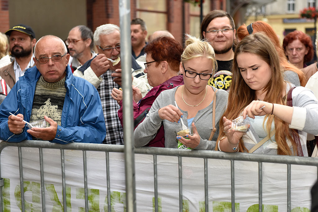 Agnieszka Kuganda najlepsza w Legnicy w lepieniu pierogów