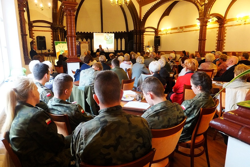 Kilkadziesiąt osób wzięło udział w konferencji poświęconej Sybirakom