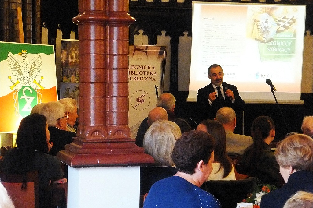 Kilkadziesiąt osób wzięło udział w konferencji poświęconej Sybirakom