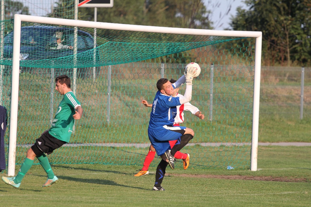 Okręgówka: Kaczawa Bieniowice - Zamet Przemków 4:3 (0:0)
