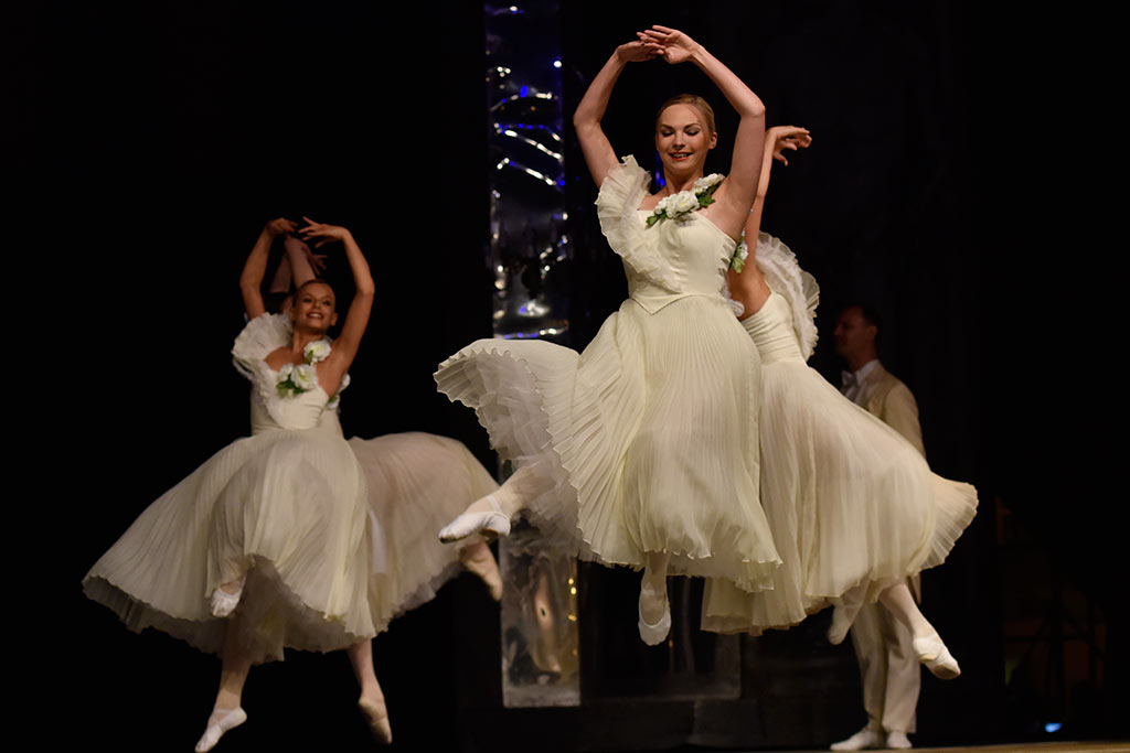 Operetkowe zakończenie imienin ulicy Najświętszej Marii Panny