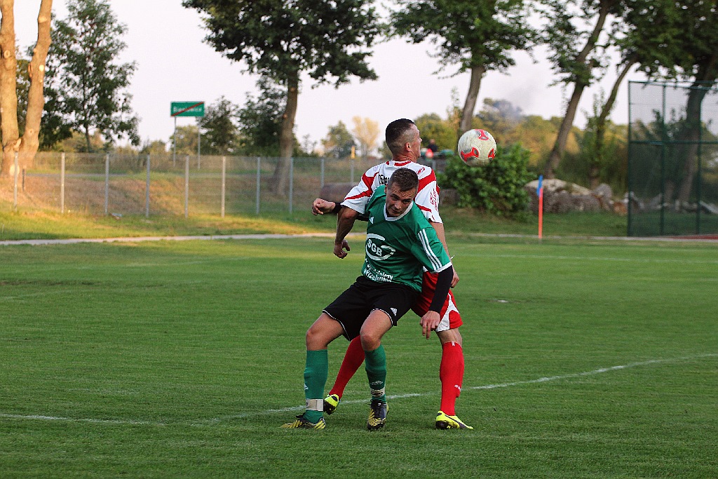 Okręgówka: Kaczawa Bieniowice - Zamet Przemków 4:3 (0:0)