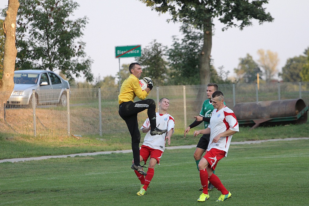 Okręgówka: Kaczawa Bieniowice - Zamet Przemków 4:3 (0:0)