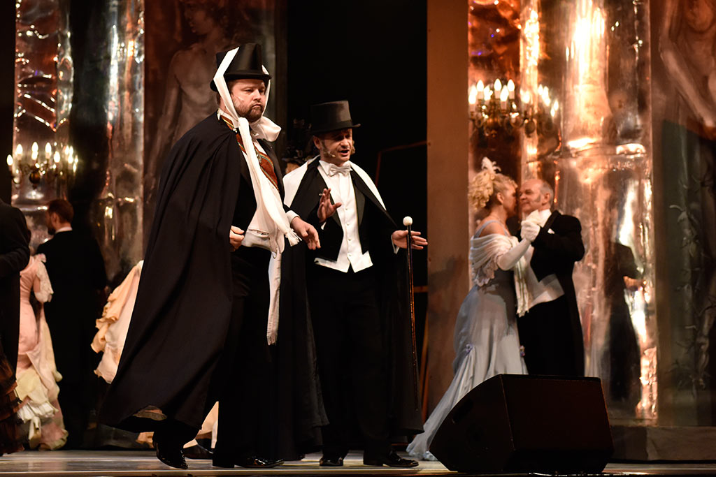 Operetkowe zakończenie imienin ulicy Najświętszej Marii Panny