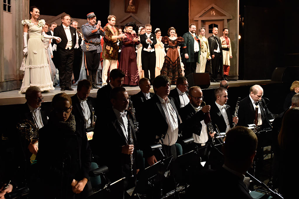 Operetkowe zakończenie imienin ulicy Najświętszej Marii Panny