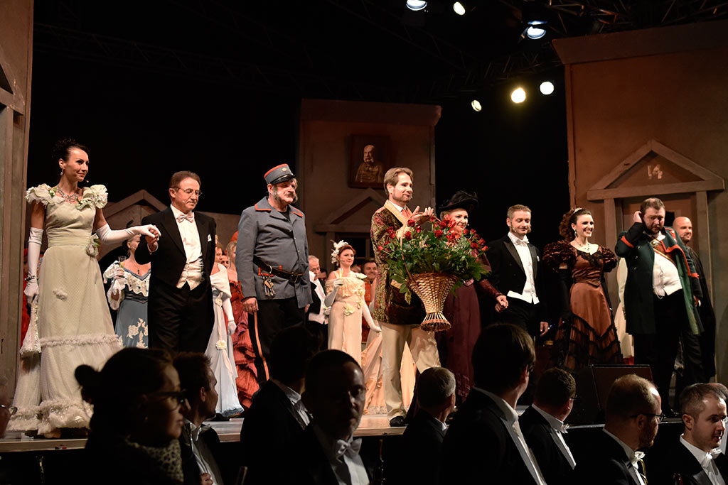 Operetkowe zakończenie imienin ulicy Najświętszej Marii Panny