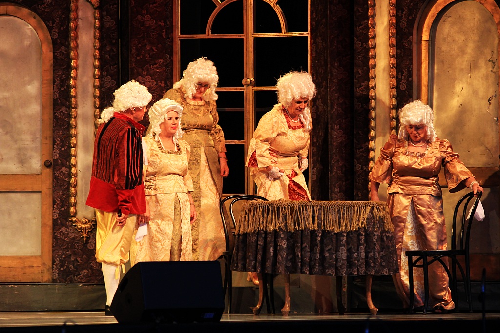 Operetkowe zakończenie imienin ulicy Najświętszej Marii Panny